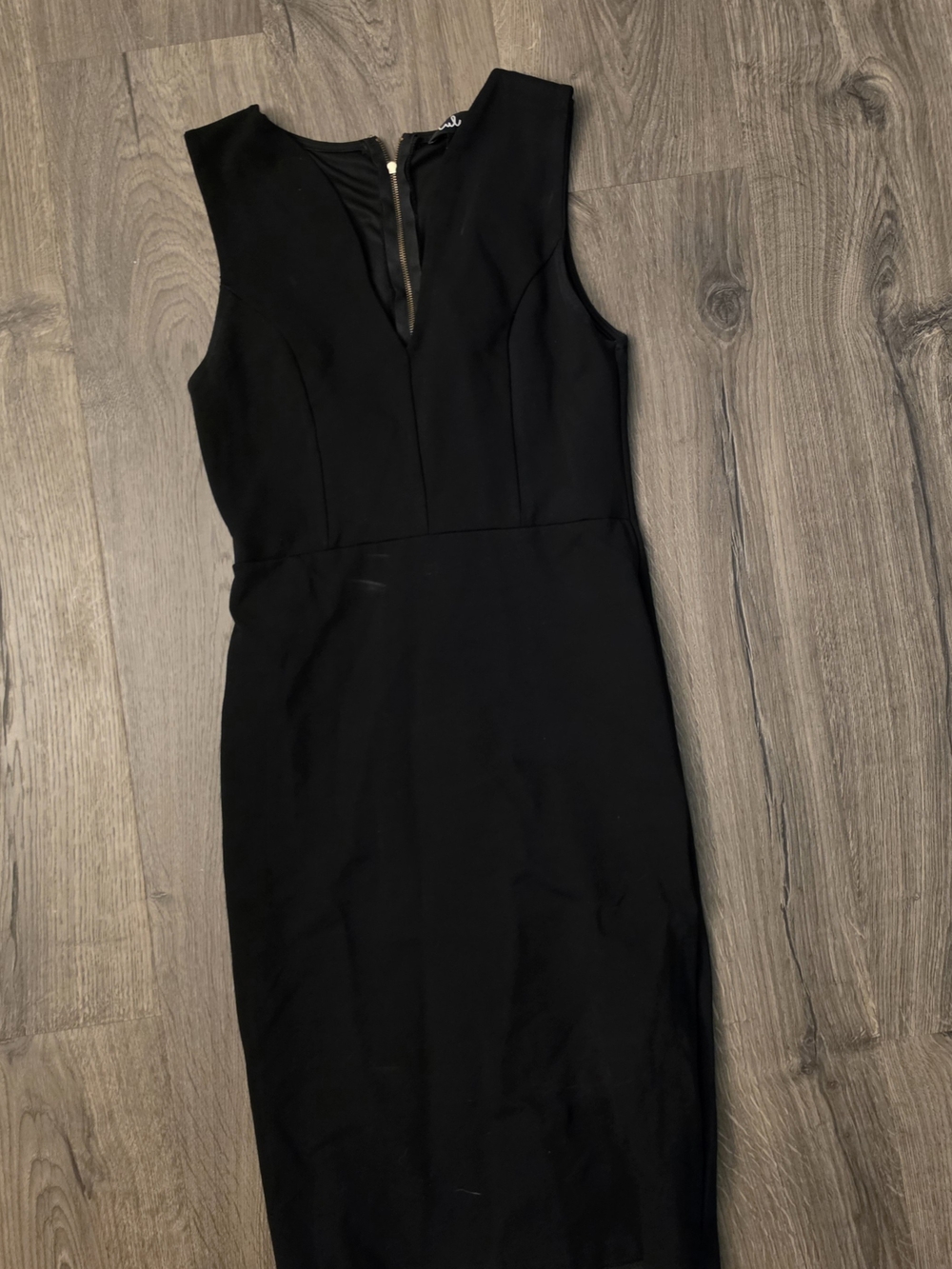 Lulu's Black Sleeveless Sheath Dress